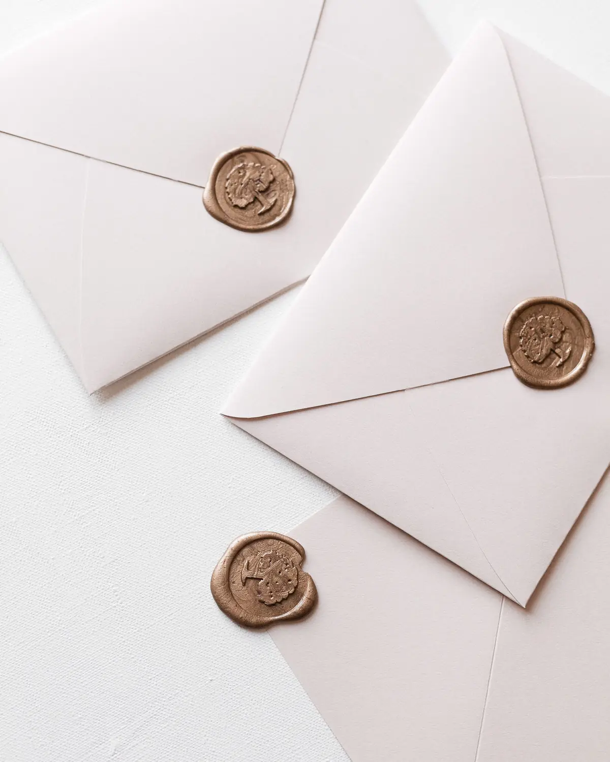 Buste da lettera chiuse con sigillo di ceralacca
